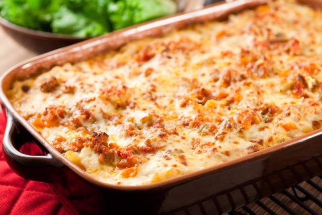 Lasagna With Cheese Sauce