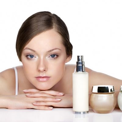 Break from cosmetics can significantly reduce chemical exposure in teenage girls: New study