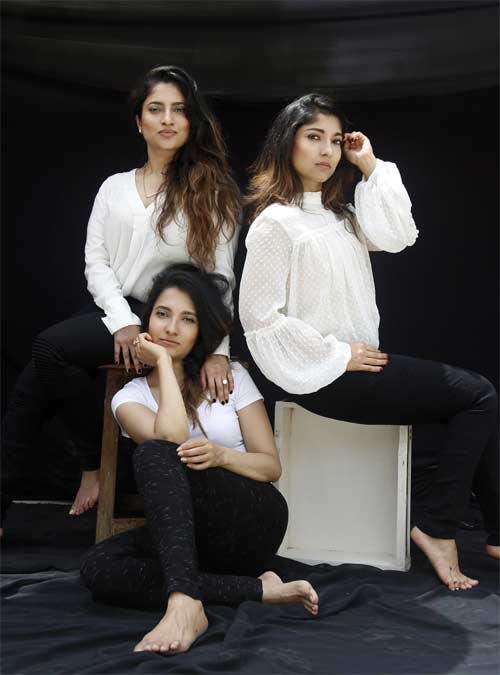 Radhika, Jagriti and Deepika Choudhary, Skin yoga