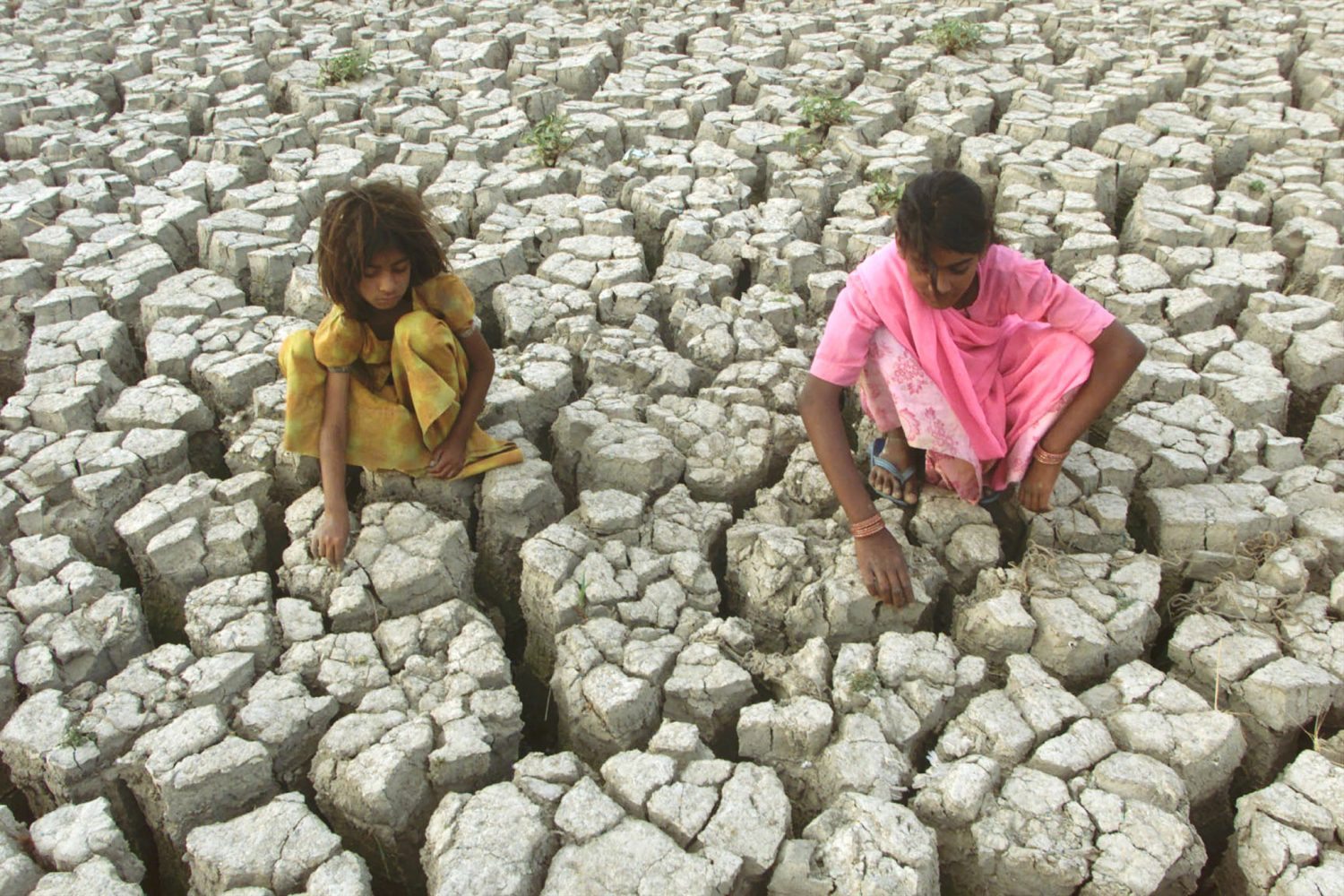 India water crisis hits rural women hardest