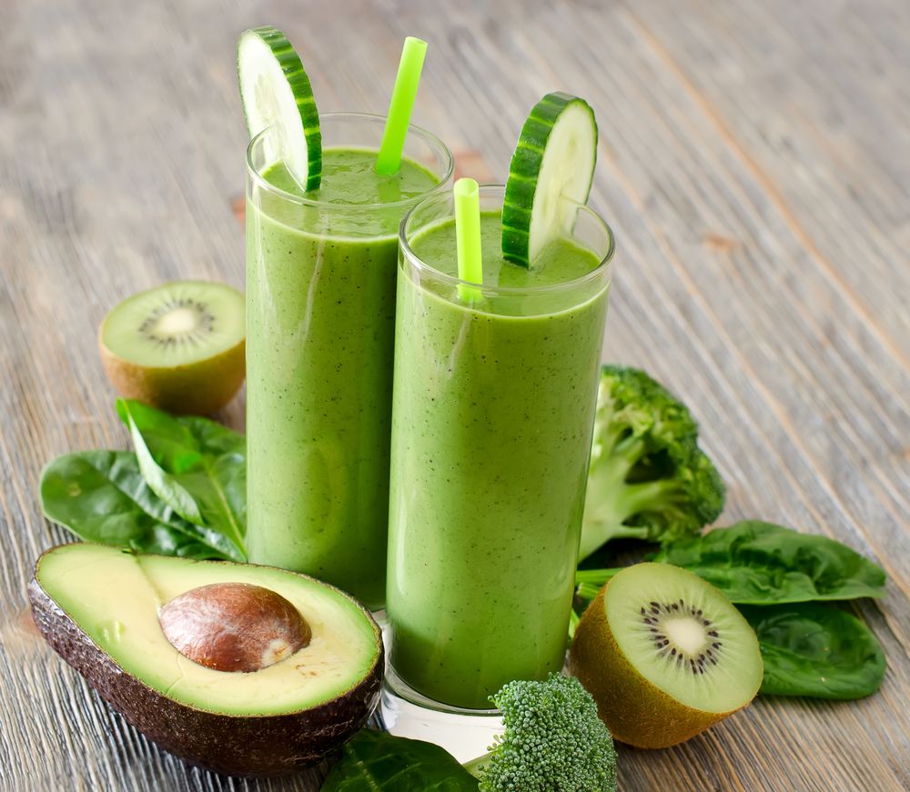 AVOCADO KIWI CUCUMBER SMOOTHIE