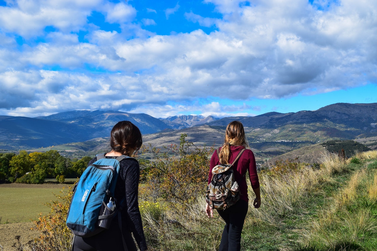 trekking