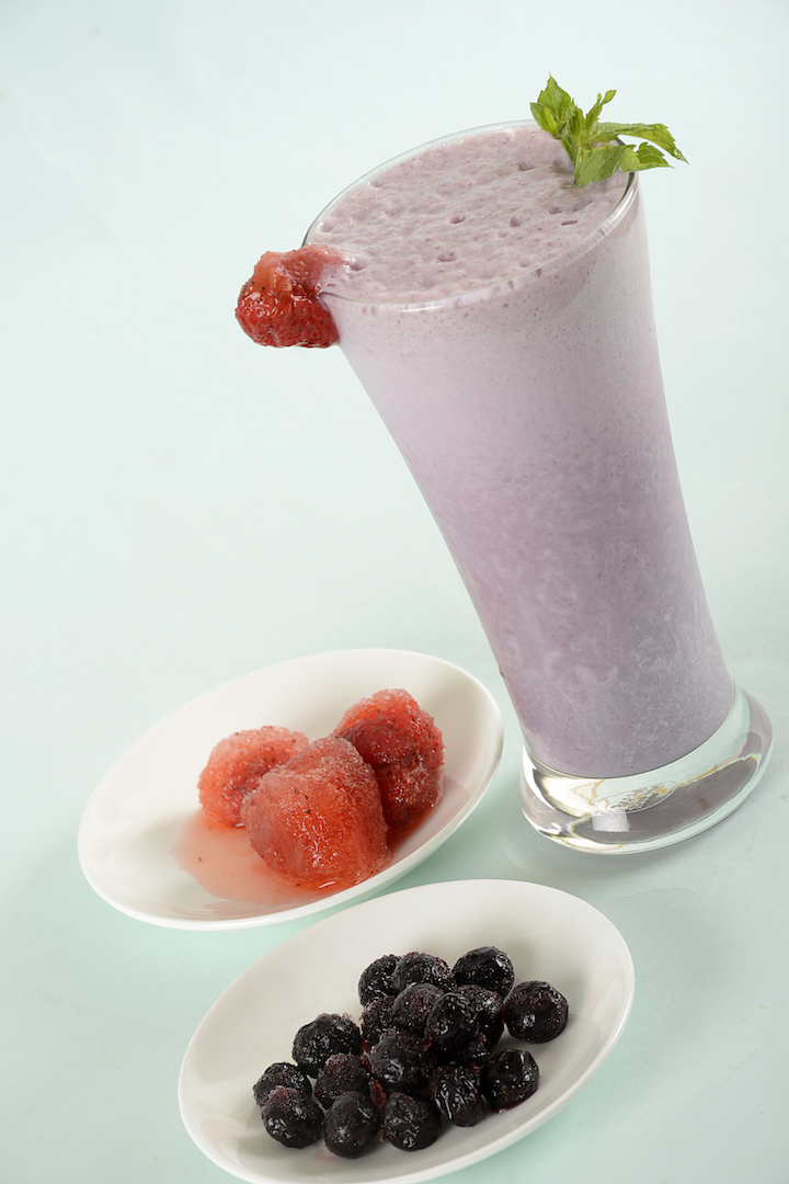 STRAWBERRY & MIXED BERRY BOOSTER HI-PROTEIN POWER SMOOTHIE