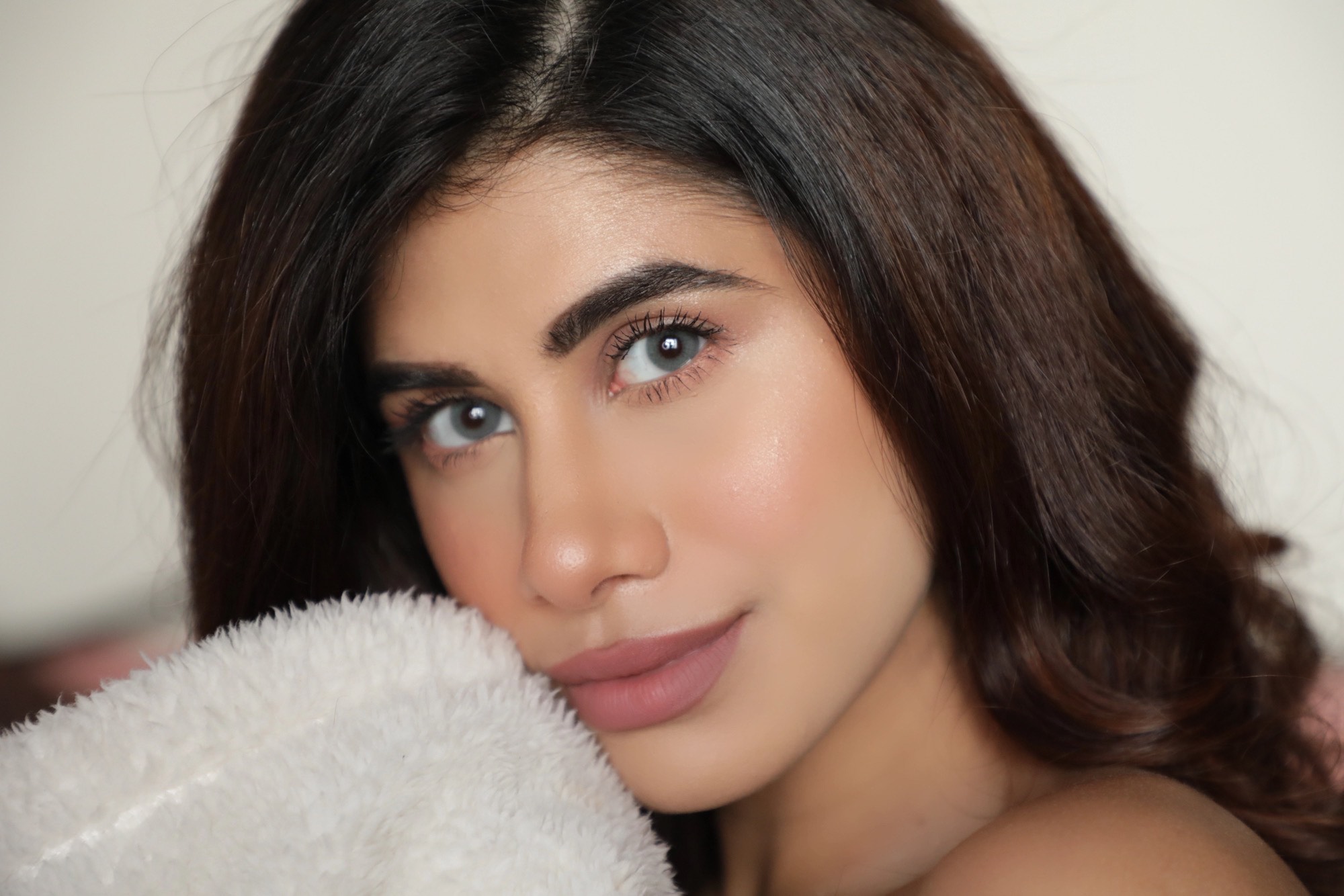 Ace Beauty Vlogger Malvika Sitlani Aryan Shares Her Digital Media Do's &  Don'ts! - Women Fitness Org