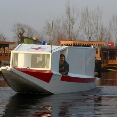 Srinagar’s Dal Lake gets Floating Ambulance Service to Fight Covid