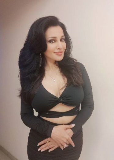 flora saini