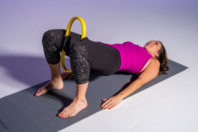 Fbsport Pilates Ring Yoga Circle , Fitness Yoga Ring, Stretch Exercise 14''  Gym Fitness Body Trainer Magic Purple - Walmart.com